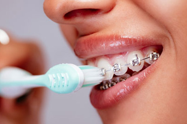 Find out the best methods of brushing and flossing in Plymouth IN